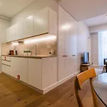 Apartament Upscale & Modern 2bdr *
