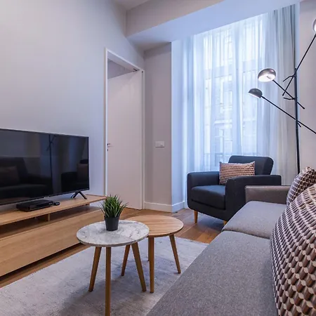 Upscale & Modern 2bdr By Lovelystay アパート