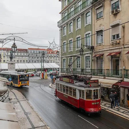 Upscale & Modern 2bdr