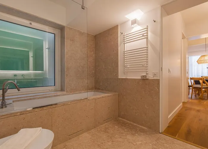 Upscale & Modern 2bdr Lisboa