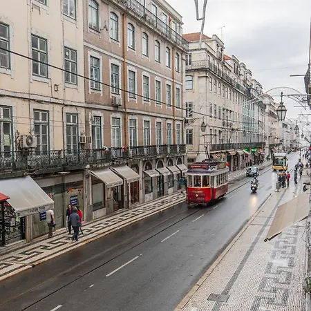 Upscale & Modern 2bdr Daire Lisboa